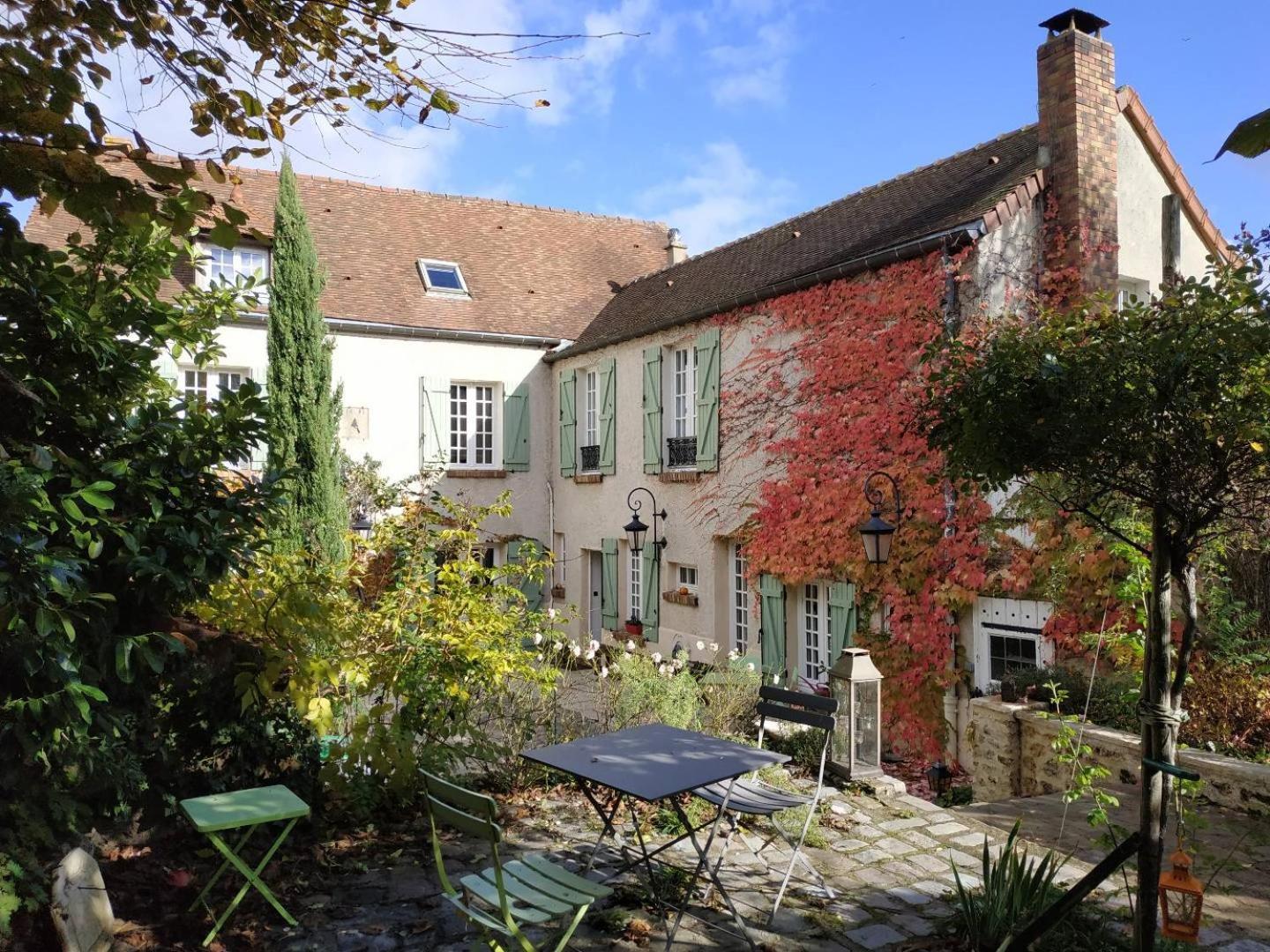 Maison D'Hotes La Source Magny-les-Hameaux Exterior foto