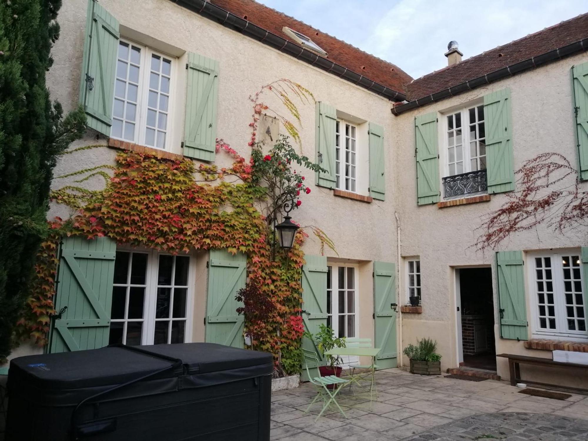 Maison D'Hotes La Source Magny-les-Hameaux Exterior foto